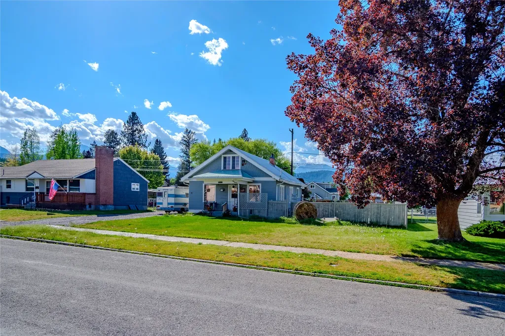 1022 Washington Avenue Libby MT 59923