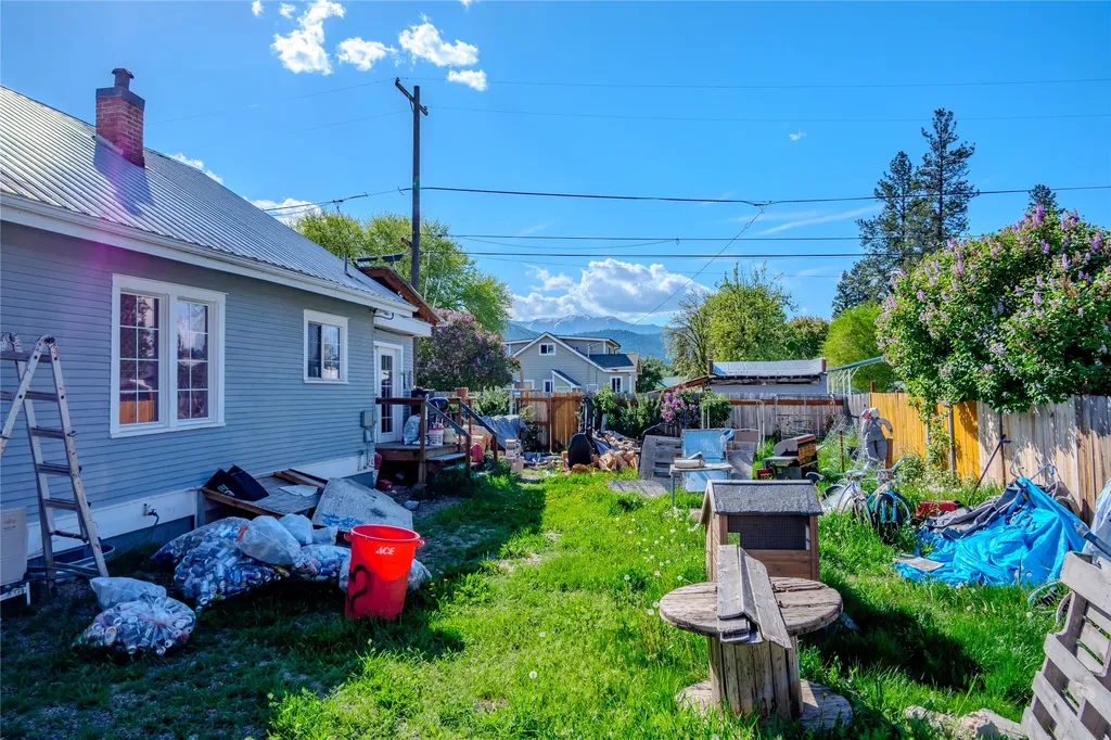 1022 Washington Avenue Libby MT 59923