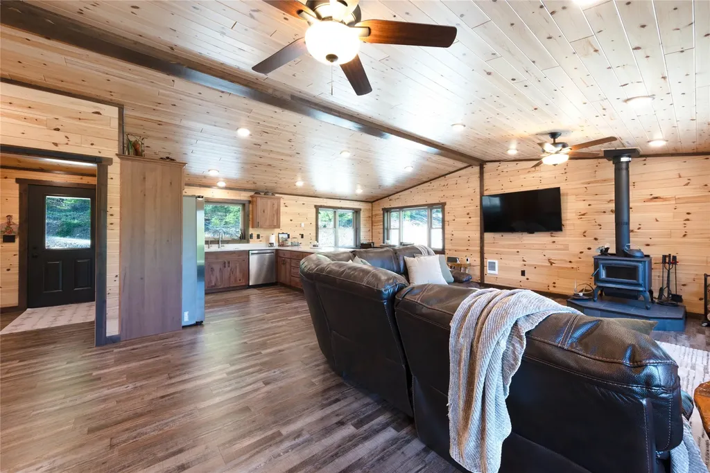 58 Ridge Loop Road Trout Creek MT 59874