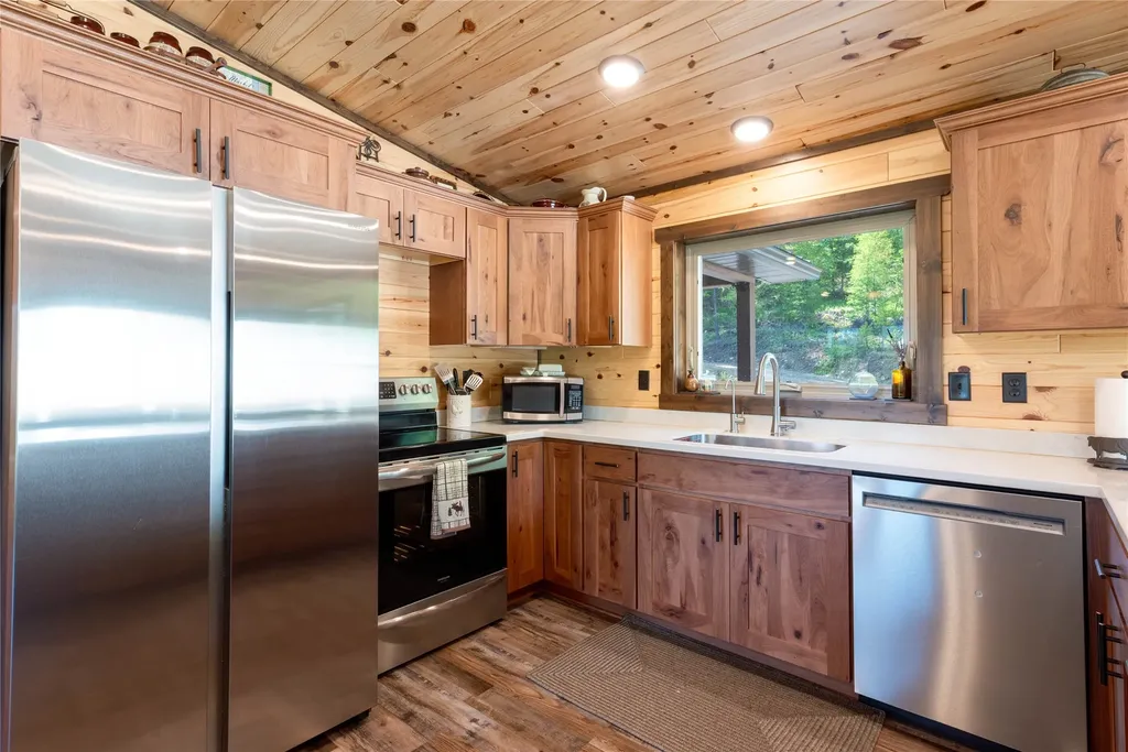 58 Ridge Loop Road Trout Creek MT 59874