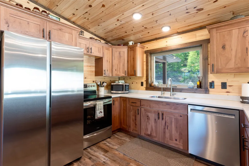 58 Ridge Loop Road Trout Creek MT 59874