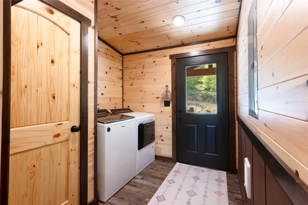 58 Ridge Loop Road Trout Creek MT 59874