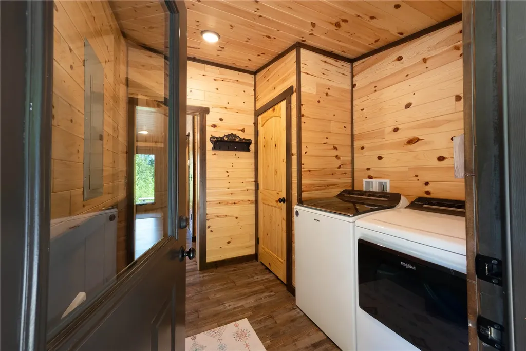 58 Ridge Loop Road Trout Creek MT 59874