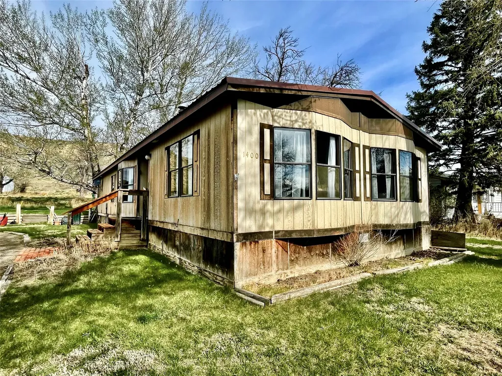 1400 Saint Charles Street Fort Benton MT 59442