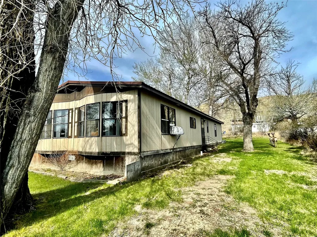 1400 Saint Charles Street Fort Benton MT 59442