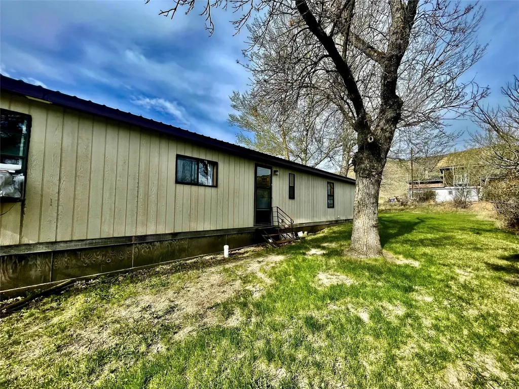 1400 Saint Charles Street Fort Benton MT 59442