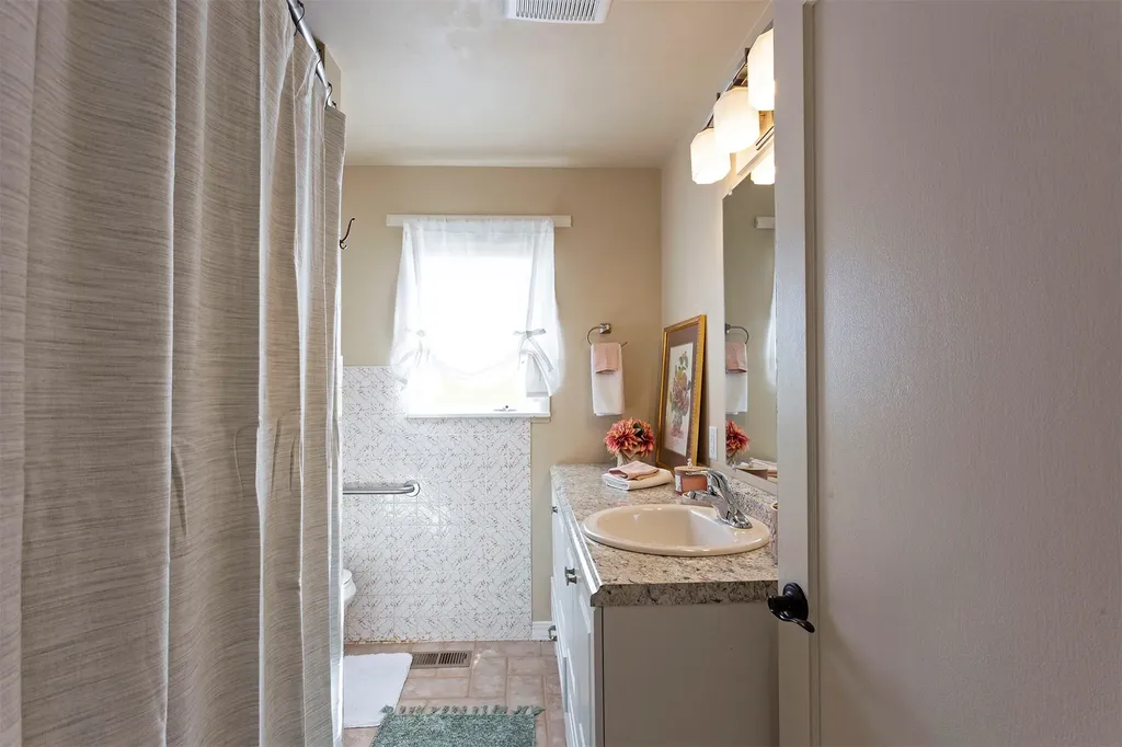 146 Kyle Lane Hamilton MT 59840