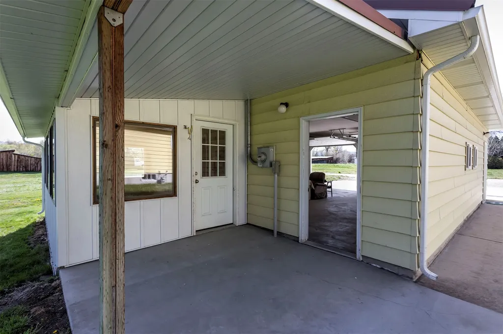 146 Kyle Lane Hamilton MT 59840