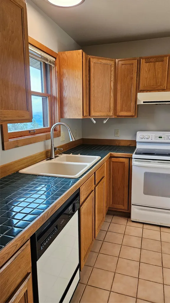 7450 Raven Road Helena MT 59602