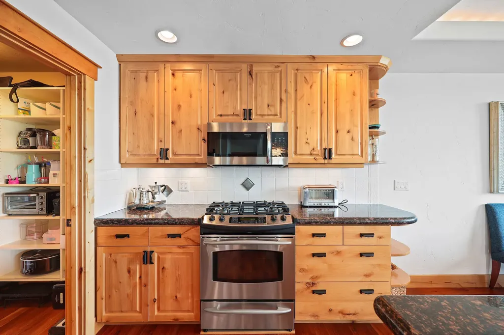 354 Jib Lane Lakeside MT 59922
