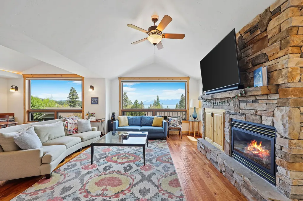 354 Jib Lane Lakeside MT 59922