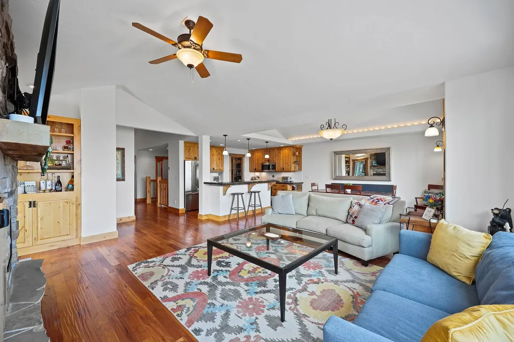 354 Jib Lane Lakeside MT 59922