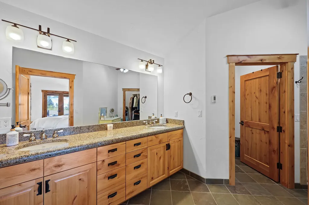 354 Jib Lane Lakeside MT 59922