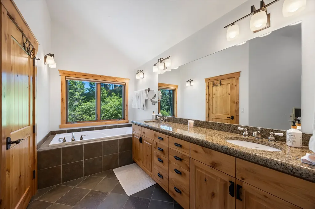 354 Jib Lane Lakeside MT 59922