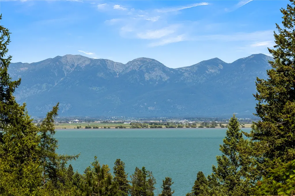 354 Jib Lane Lakeside MT 59922