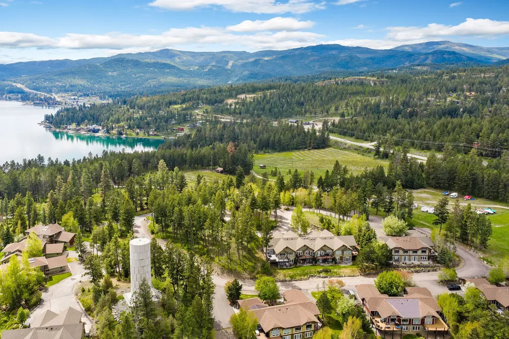 354 Jib Lane Lakeside MT 59922