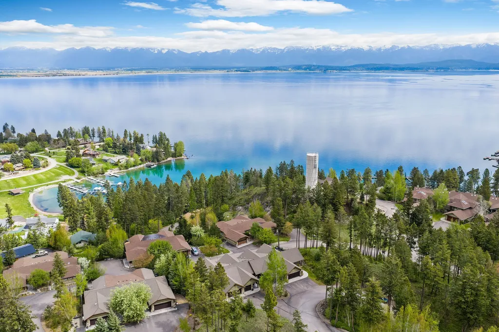 354 Jib Lane Lakeside MT 59922