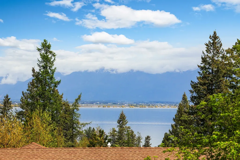 354 Jib Lane Lakeside MT 59922