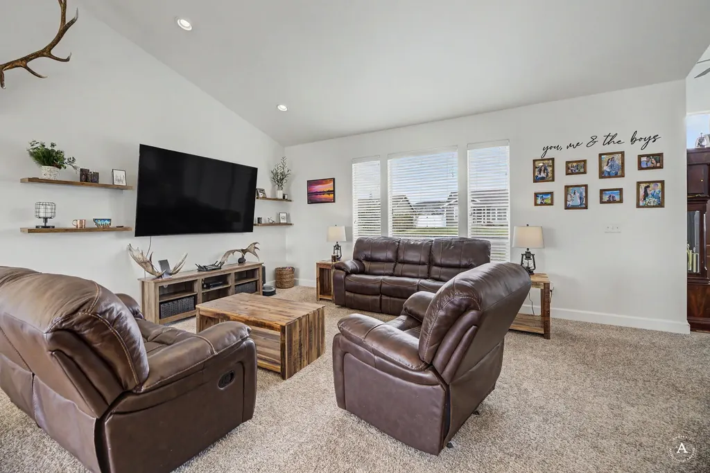 1011 Star Road Helena MT 59602