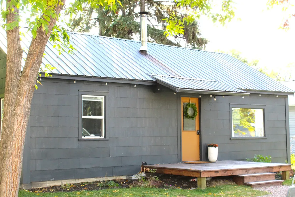 517 Eisenhower Street SW Ronan MT 59864