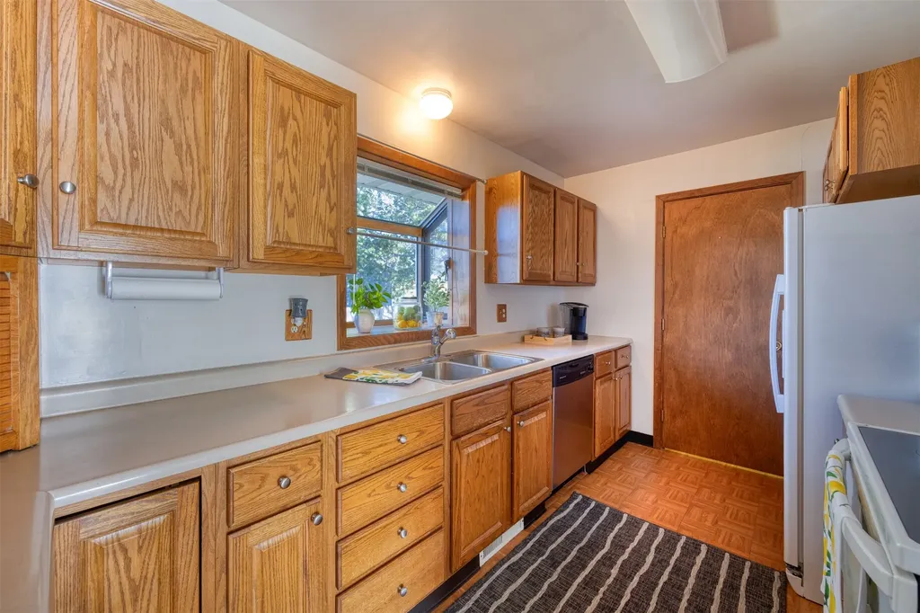 1709 32nd Street S Great Falls MT 59405