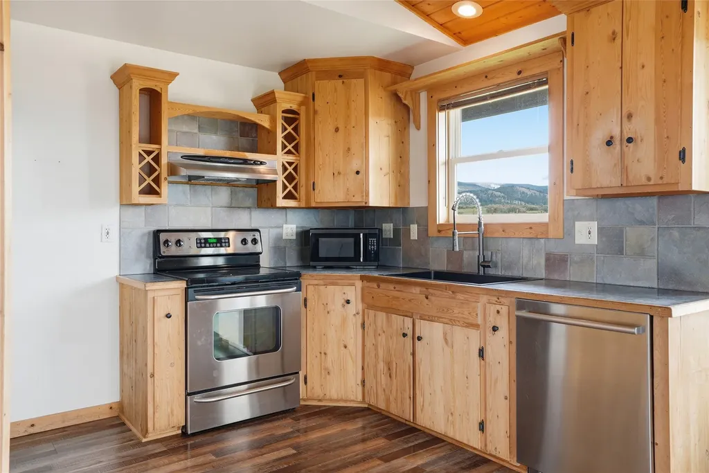 652 Pathfinder Road S Stevensville MT 59870