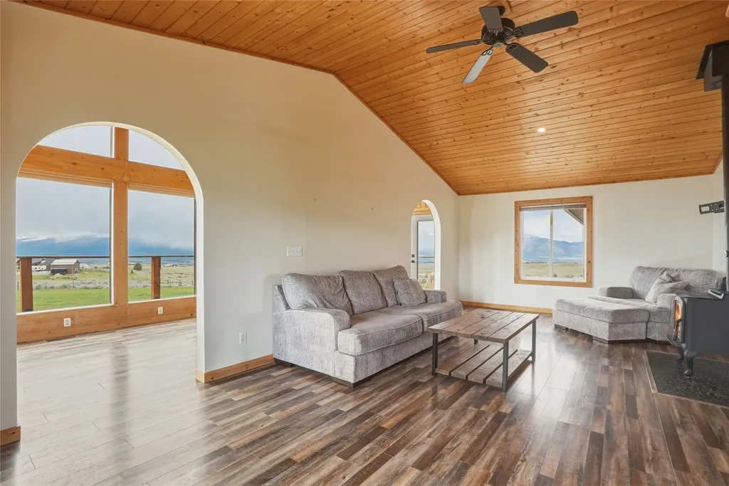 652 Pathfinder Road S Stevensville MT 59870