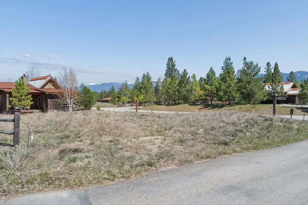 129 Rusty Iron Way Eureka MT 59917