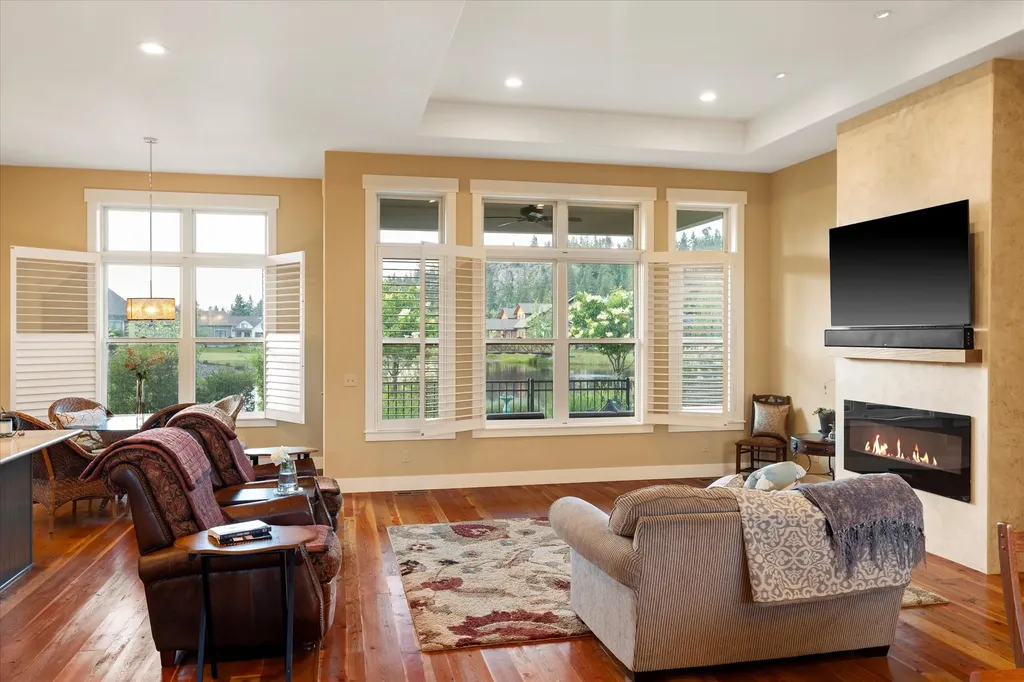 Nhn Lake Pointe Drive Bigfork MT 59911