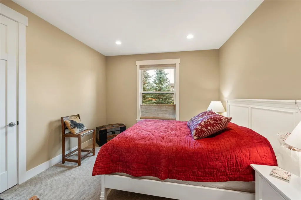 Nhn Lake Pointe Drive Bigfork MT 59911