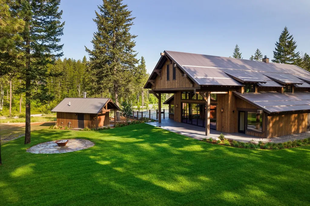 643 Saddlehorn Trail Bigfork MT 59911