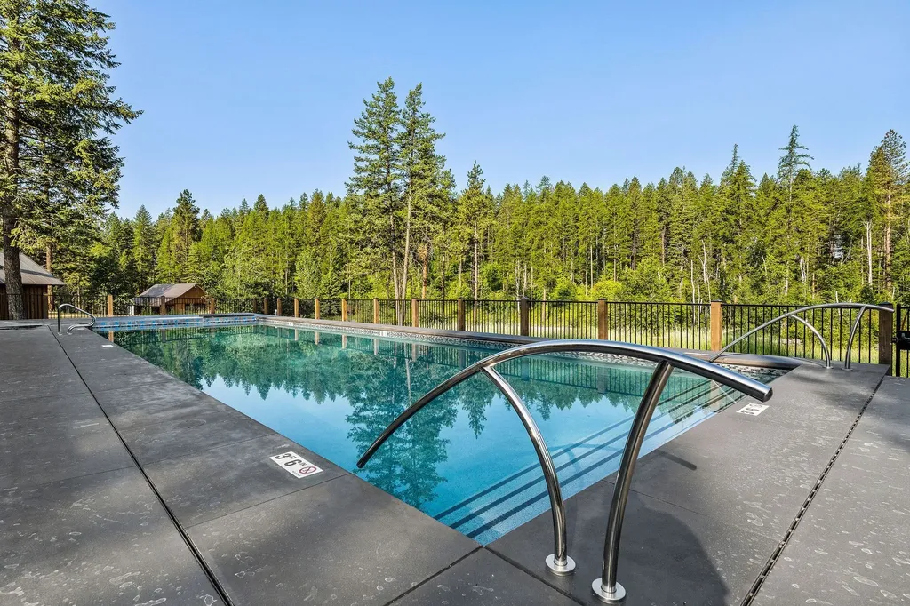 678 Saddlehorn Trail Bigfork MT 59911