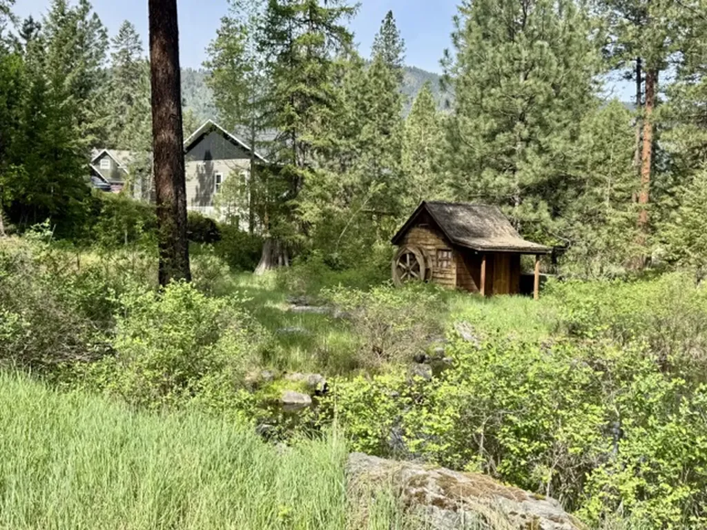 2506 Mossy Rock Court Thompson Falls MT 59873