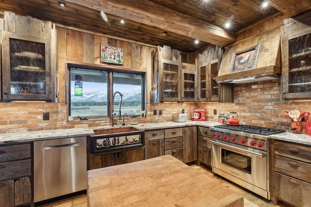 250 Crested Butte Way Victor MT 59875
