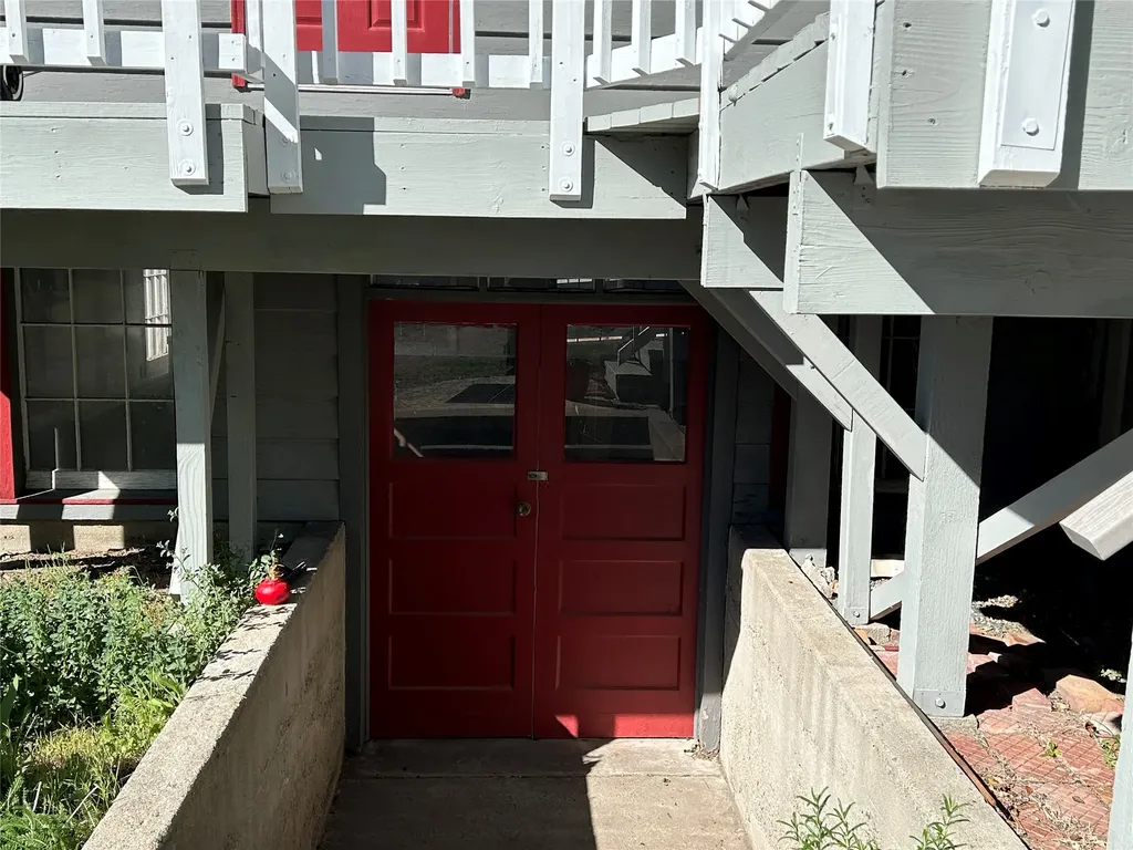 608 N Ewing Street Helena MT 59601