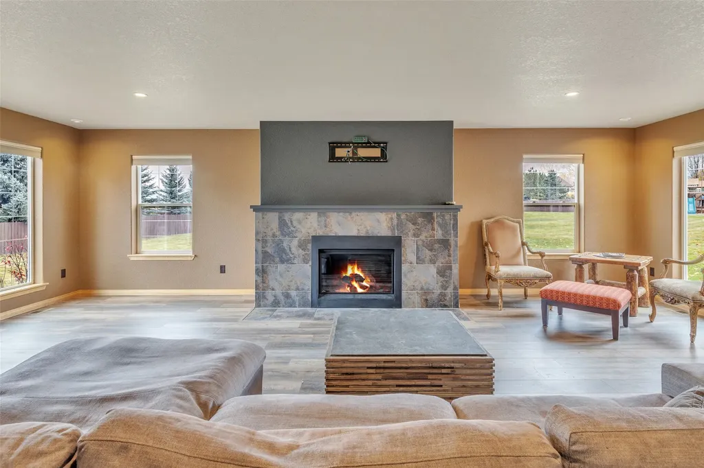 407 Joseph Drive Corvallis MT 59828