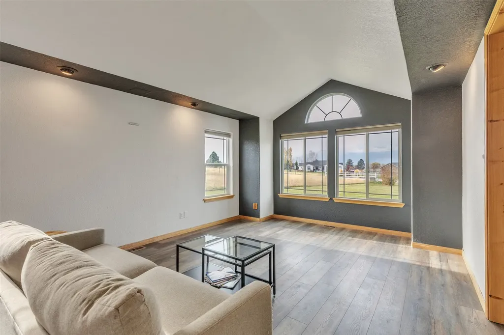 407 Joseph Drive Corvallis MT 59828