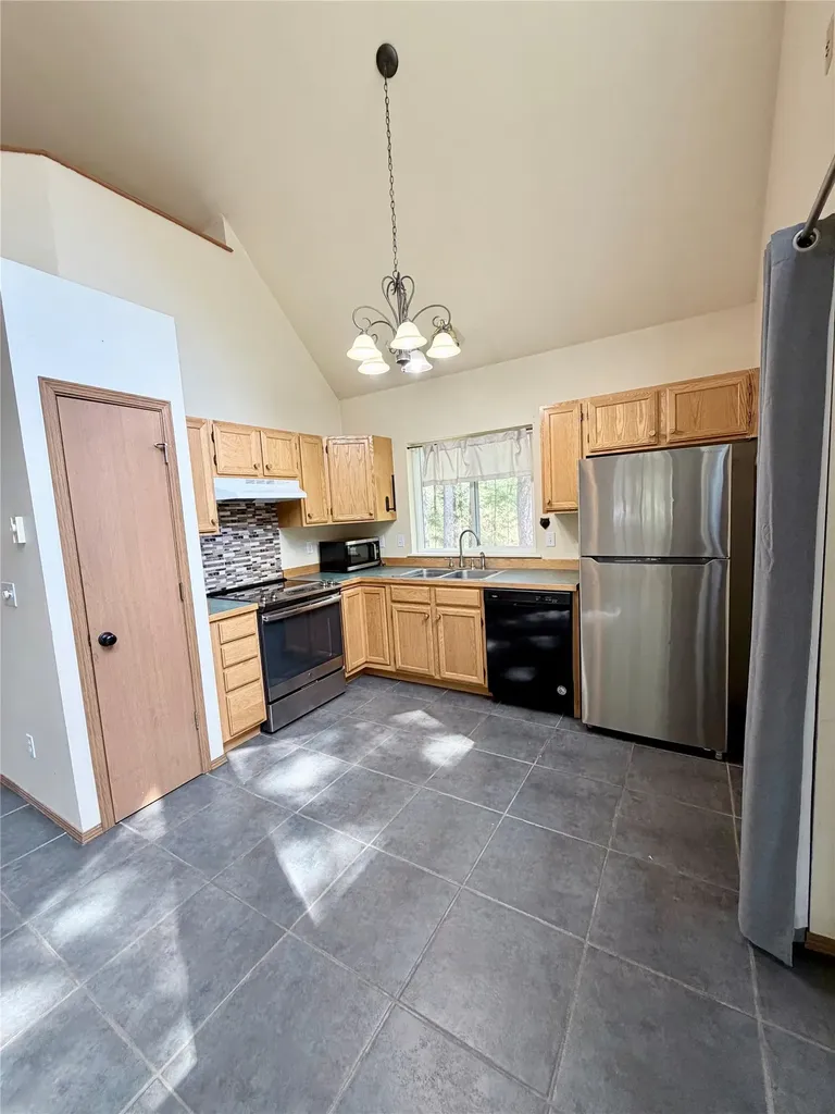 285 N Many Lakes Drive Kalispell MT 59901