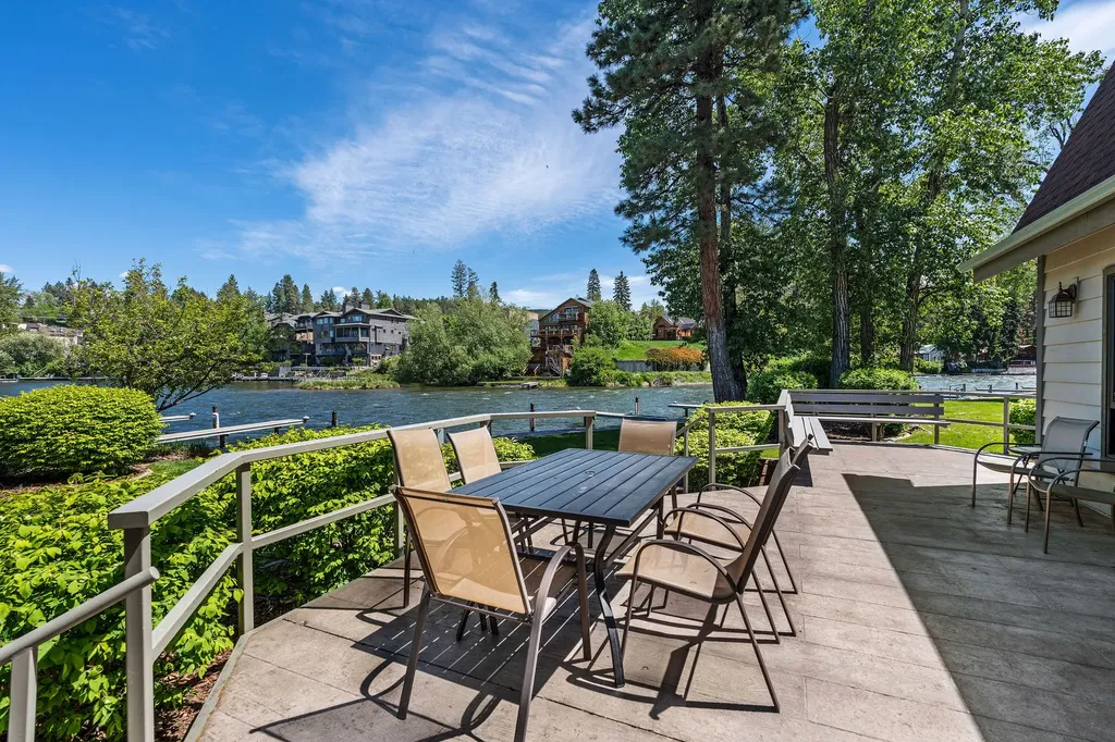 270 Bridge Street Bigfork MT 59911