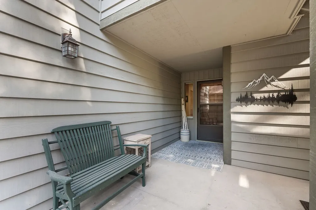 270 Bridge Street Bigfork MT 59911