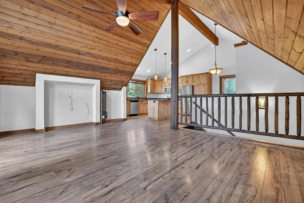 28 Skippers Court Rexford MT 59930
