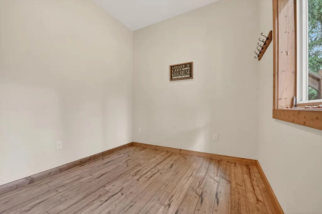 28 Skippers Court Rexford MT 59930
