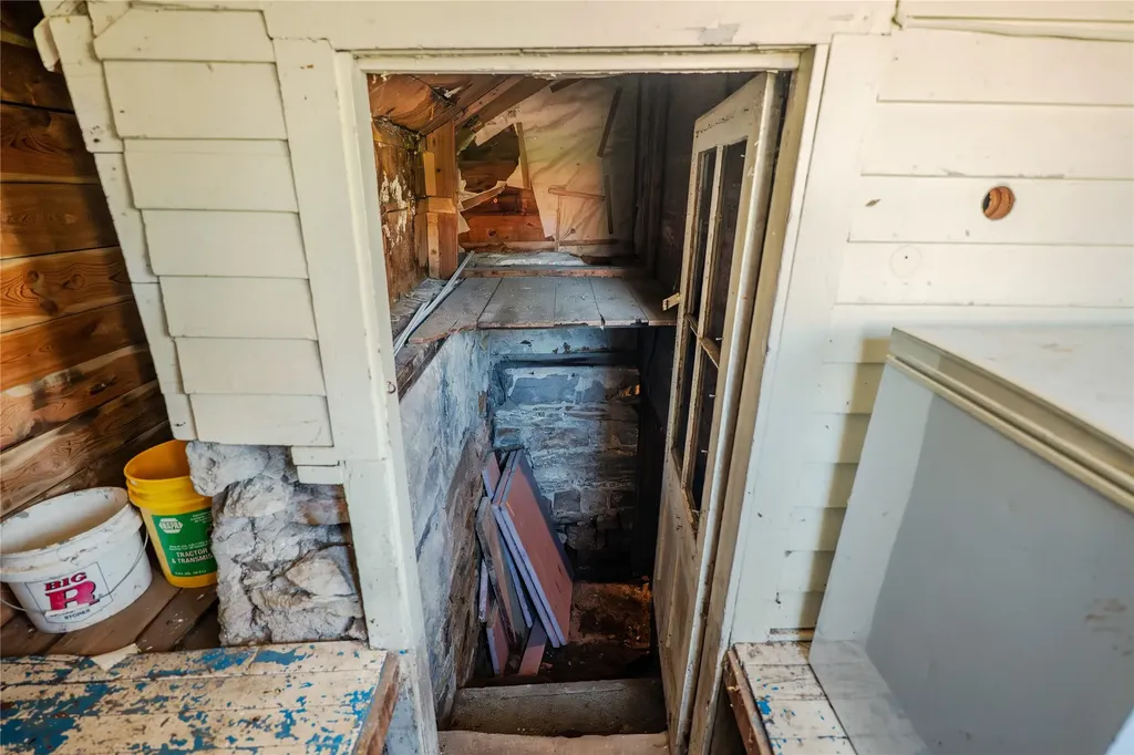 332 2nd Avenue S Belt MT 59412