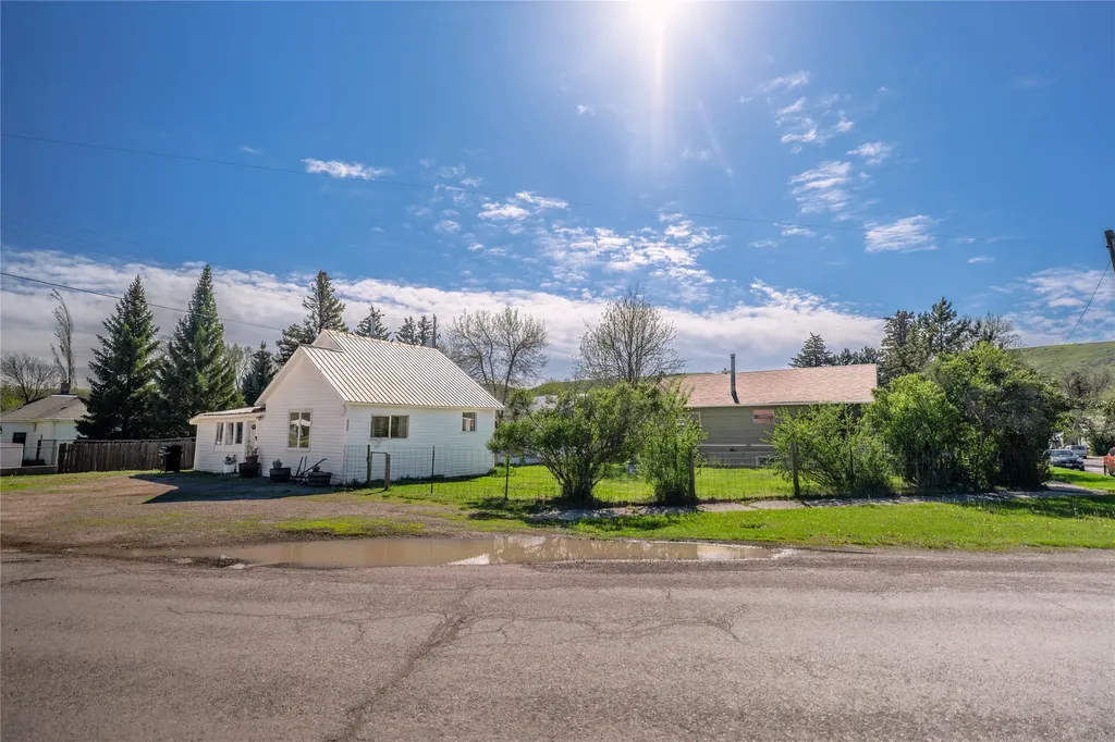 332 2nd Avenue S Belt MT 59412