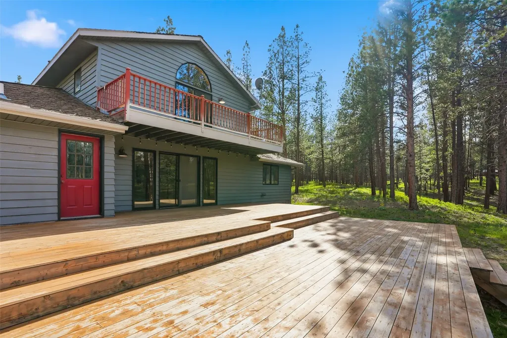 29100 Camp Run Road Bonner MT 59823