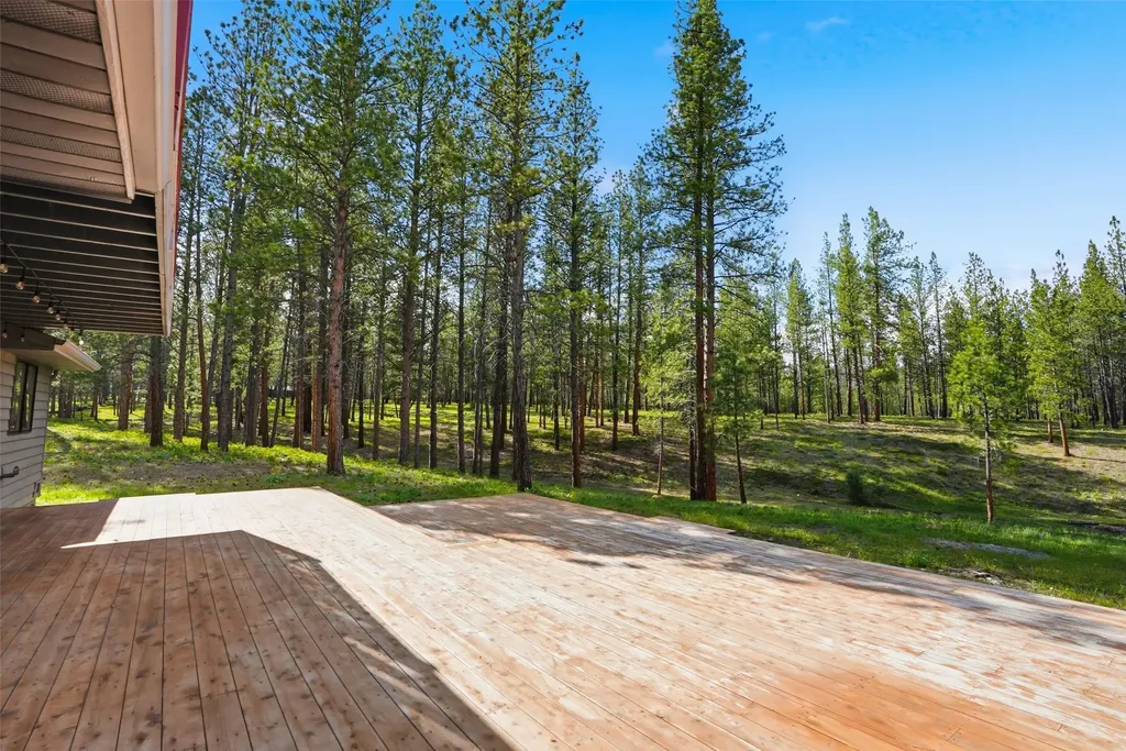 29100 Camp Run Road Bonner MT 59823
