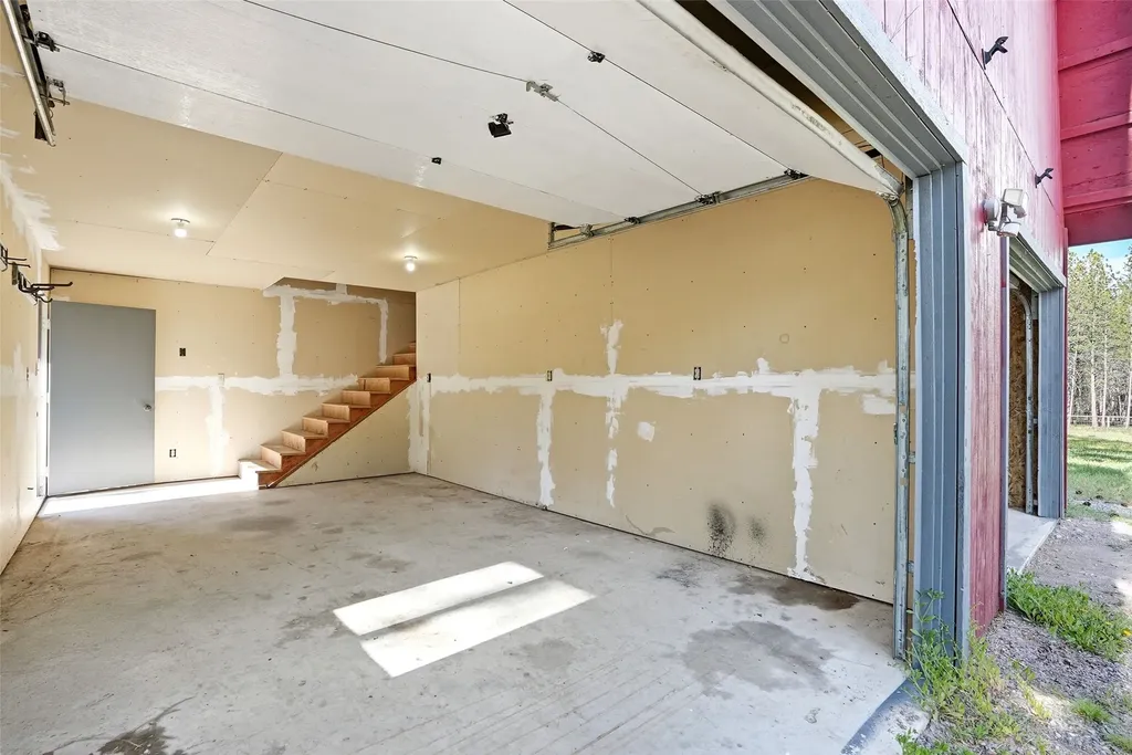 29100 Camp Run Road Bonner MT 59823