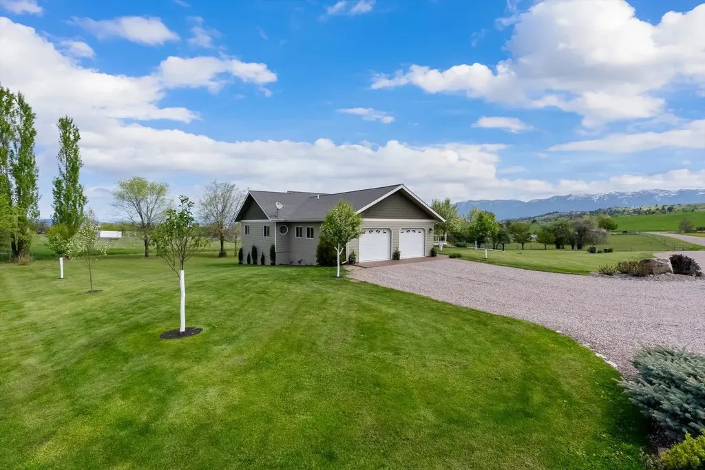 39120 Lakeview Lane Polson MT 59860