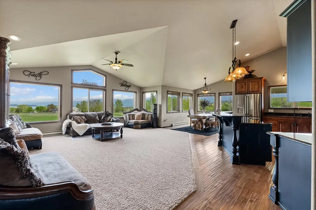 39120 Lakeview Lane Polson MT 59860