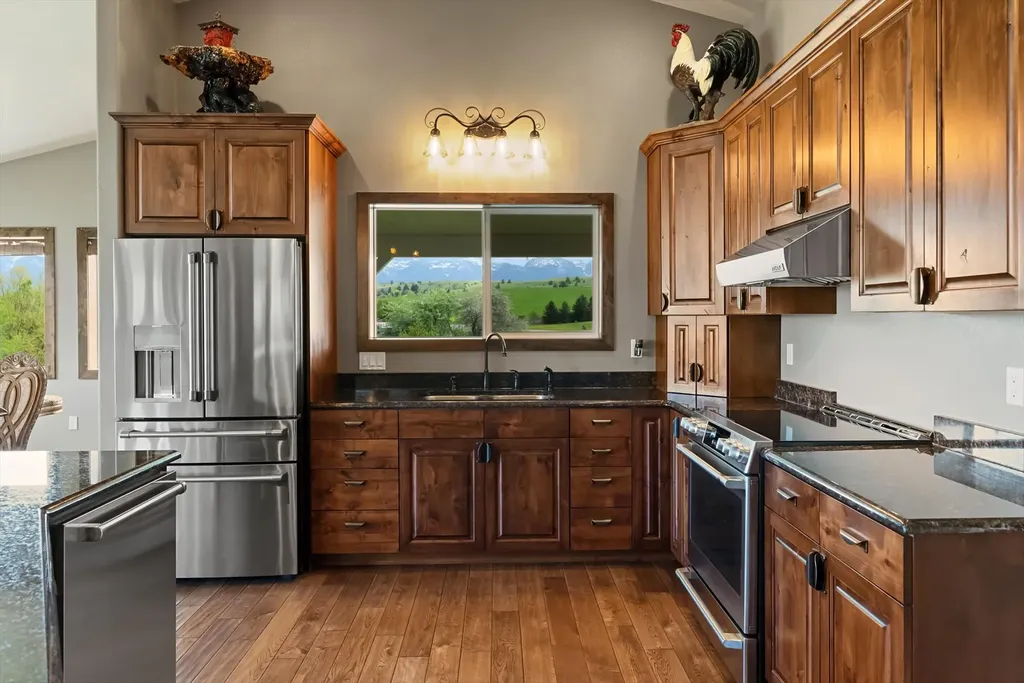 39120 Lakeview Lane Polson MT 59860